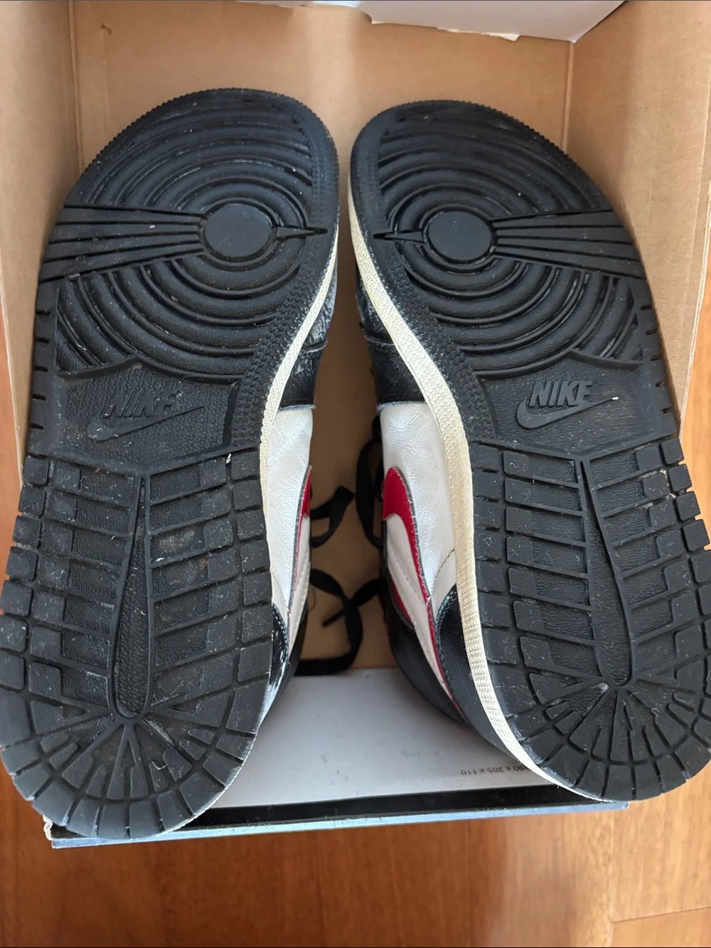 Nike Air Jordan 1 Retro High OG Black/Gym Red-White-Sail
